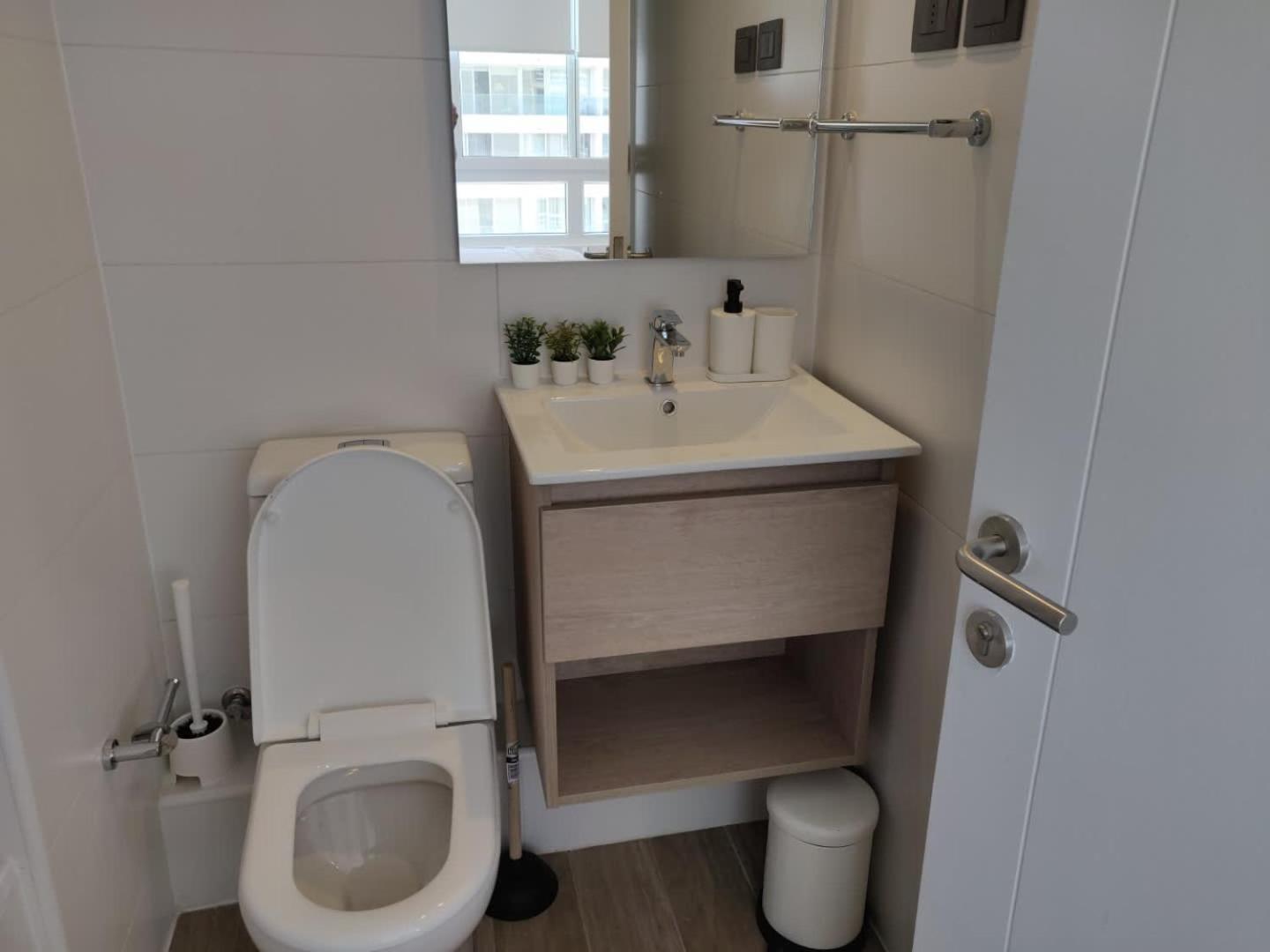 Chic Urban In Vibrant Nunoa Apartamento *