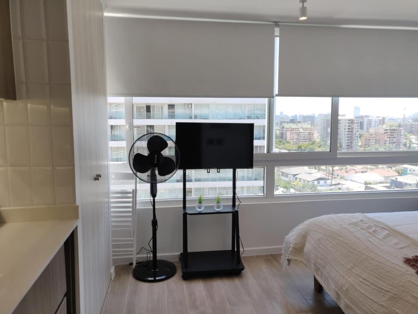 Chic Urban In Vibrant Nunoa Apartamento
